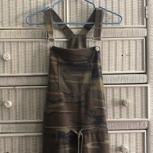 Comfy camouflage overalls